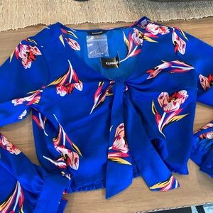 NWT express long sleeve crop top